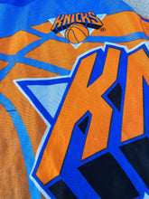 Load image into Gallery viewer, Vintage Mens Starter New York Knicks Reversible Jersey Size XL