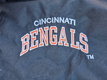 Load image into Gallery viewer, Vintage Mens Starter Cincinnati Bengals Button/Zip Up Hooded Jacket Size Medium-Black